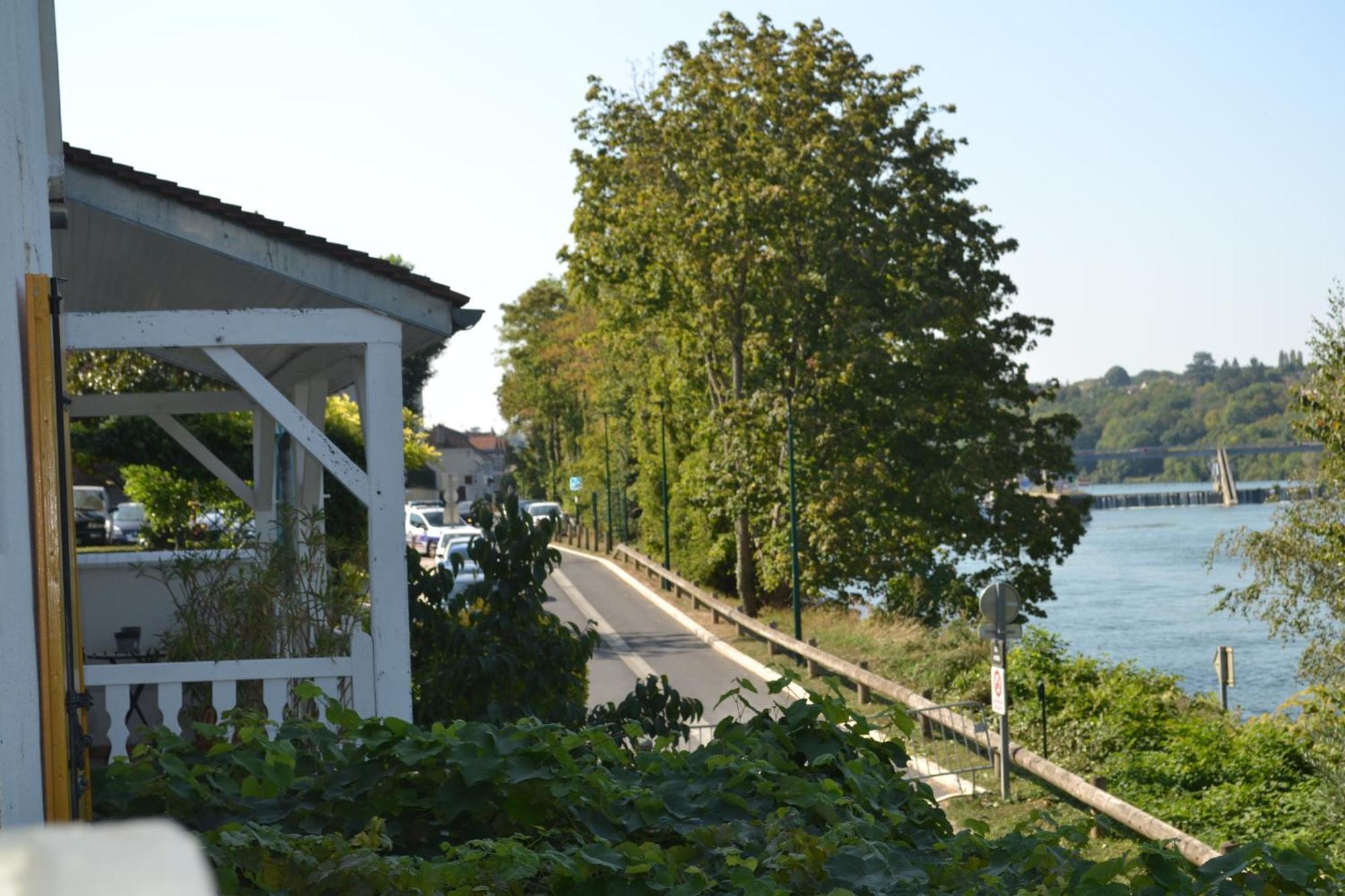 L'Escapade 3 Etoiles Villa Champagne-sur-Seine Ngoại thất bức ảnh